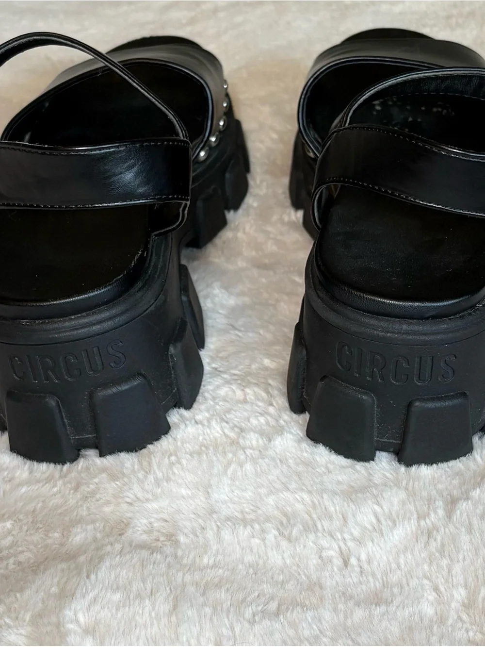 CIRCUS by SAM EDELMAN Black Chunky Platform Sandals with Stud Detail Size 9